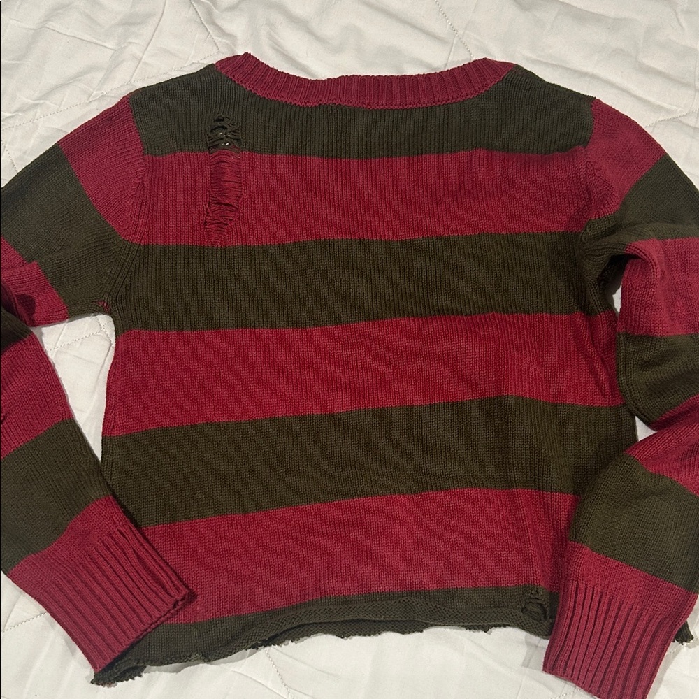 Freddy Kruger Costume Red and Green Striped Sweater with Brown Hat and Glove - Picture 7 of 7
